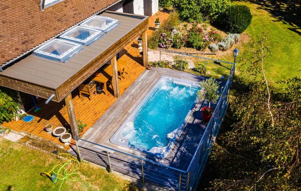 creation-piscine-terrasse-qualite-saint-savin-1024x650
